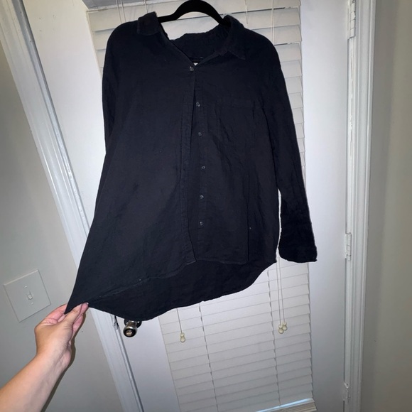 Universal Thread Women’s Black Button-Up Shirt Size XL - Picture 2 of 8